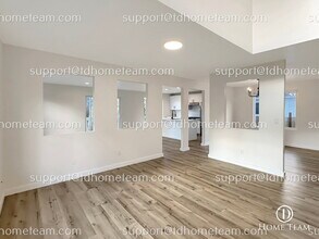 4743 25th Ave SW in Seattle, WA - Building Photo - Building Photo