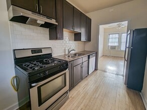 5103 N Winchester Ave, Unit 2 in Chicago, IL - Building Photo - Building Photo