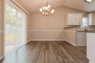 509 Sarah's Ln in Locust Grove, GA - Building Photo - Building Photo