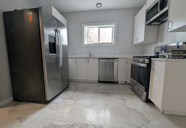 property at 2603 N Richards St