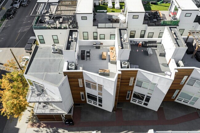 2215 W 32nd Ave in Denver, CO - Building Photo - Building Photo