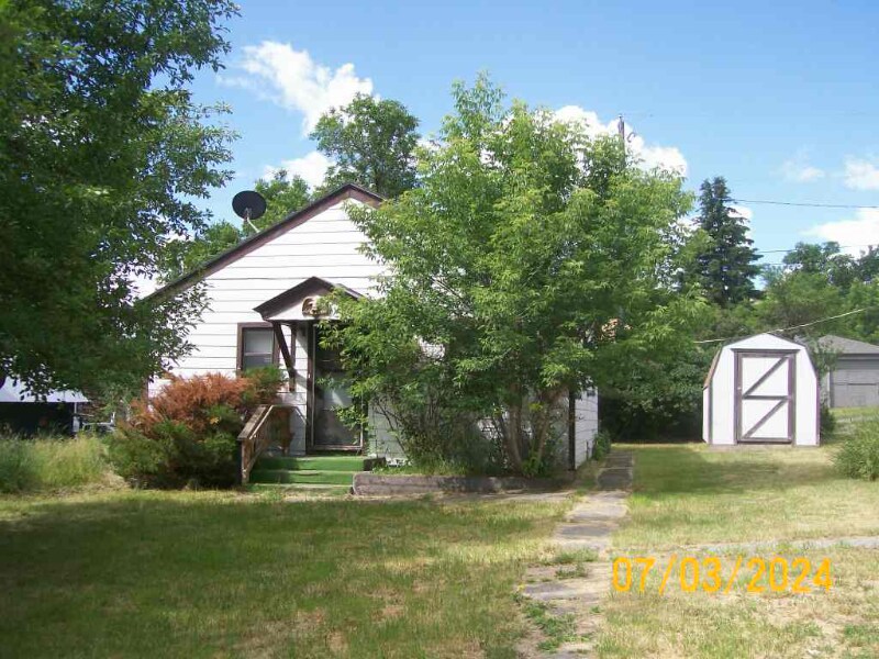 519 N H St in Livingston, MT - Building Photo