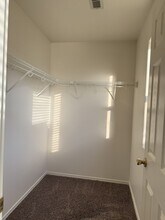 12238 SE Long St in Portland, OR - Building Photo - Building Photo