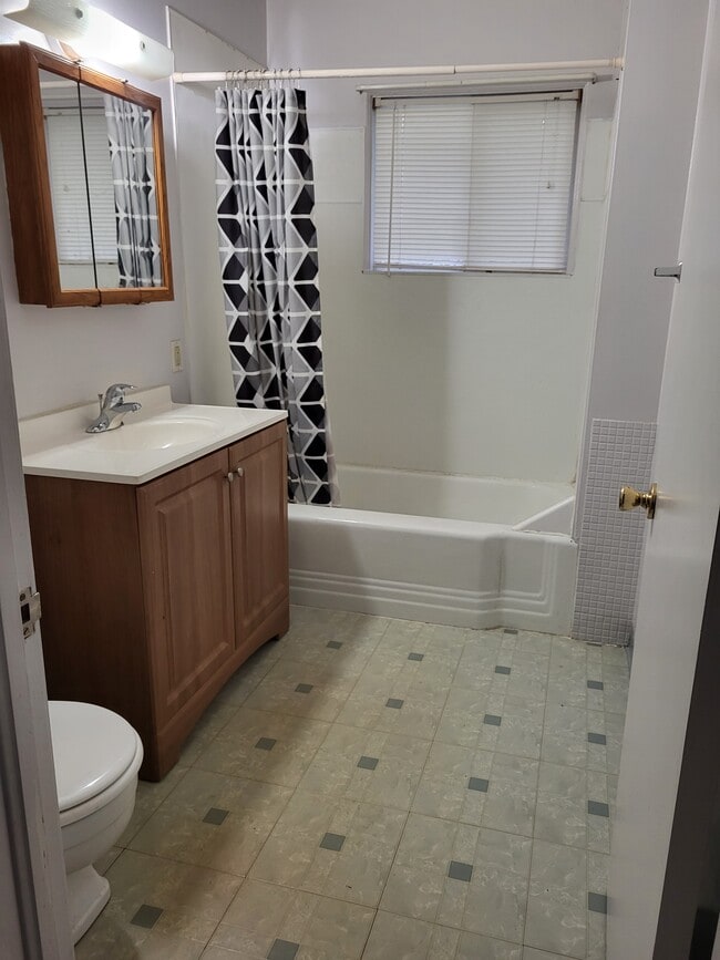 309 6th Ave, Unit B in Lewiston, ID - Building Photo - Building Photo