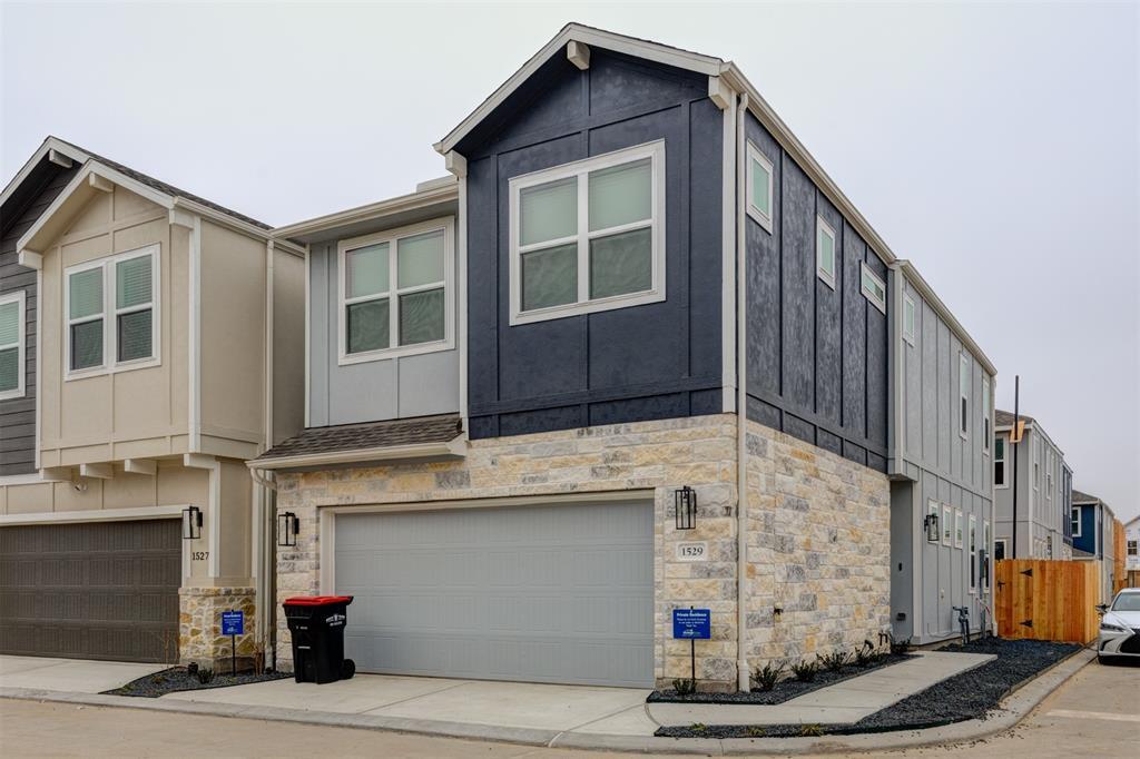1529 Beach Oak Dr in Houston, TX - Building Photo