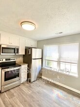 30 Lucinda Ct in Hampton, VA - Building Photo - Building Photo