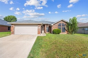 3001 Bachelor Button Blvd in Killeen, TX - Building Photo