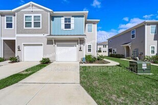 1325 Salt Ridge Ave in Jacksonville, FL - Building Photo