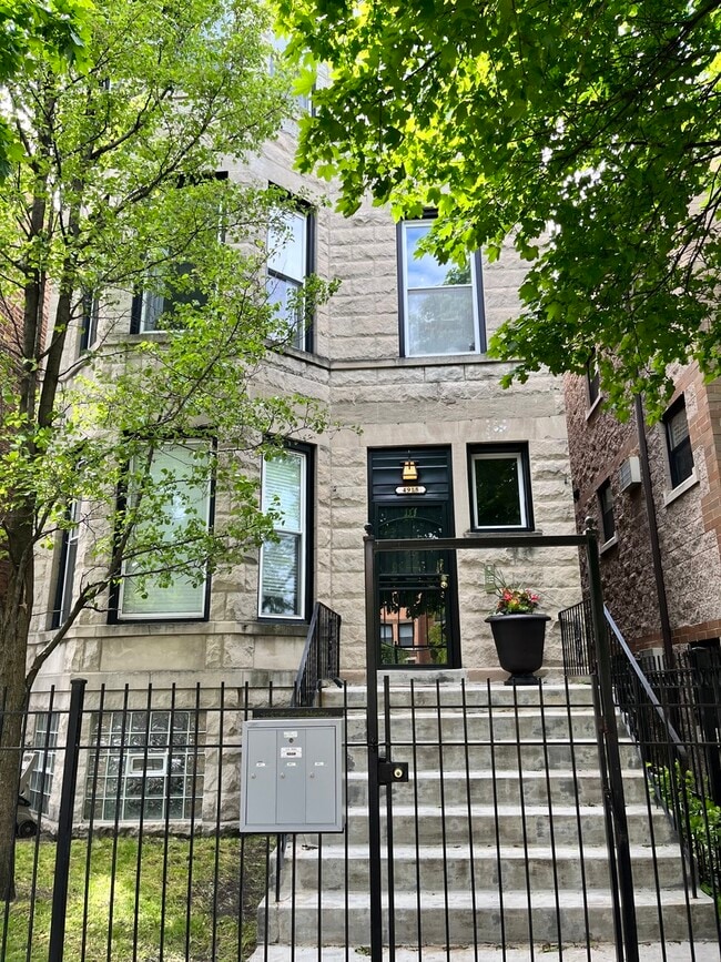 property at 4918 S St Lawrence Ave