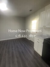 4902 Glenside Ct in Stone Mountain, GA - Building Photo - Building Photo