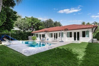 636 Melaleuca Ln in Miami, FL - Foto de edificio - Building Photo