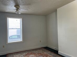 206 Park St, Unit Unit 1 in Falmouth, KY - Building Photo - Building Photo