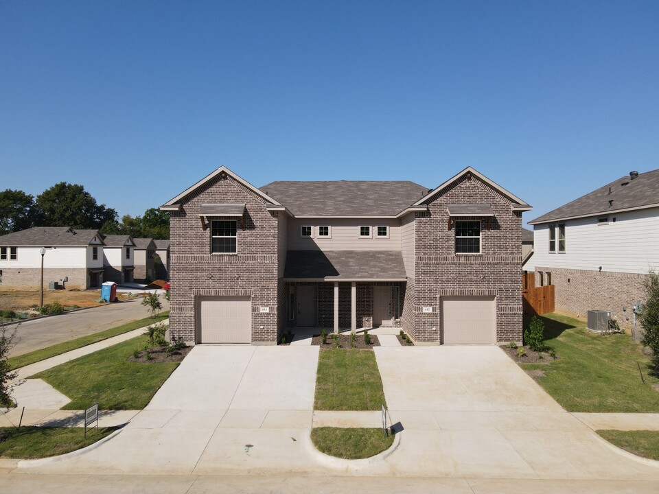 412-414 Mockingbird Ln in Denton, TX - Foto de edificio