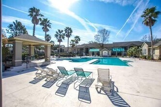 3705 SW 27th St, Unit 812 in Gainesville, FL - Building Photo - Building Photo