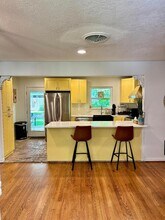 2306 Hialeah Dr in Houston, TX - Building Photo - Building Photo