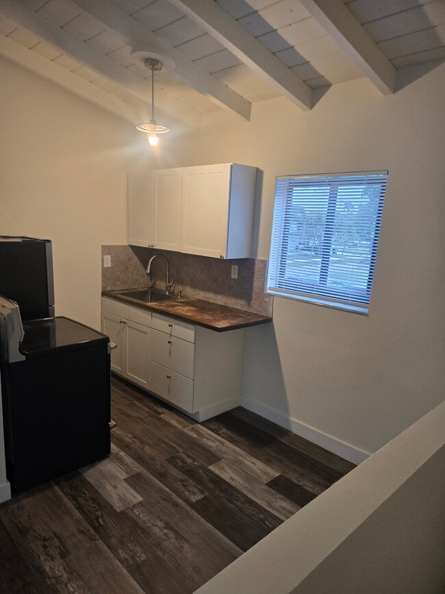 property at 602 SW 5th Ave