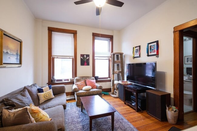 3552 N Lakewood Ave in Chicago, IL - Building Photo - Building Photo