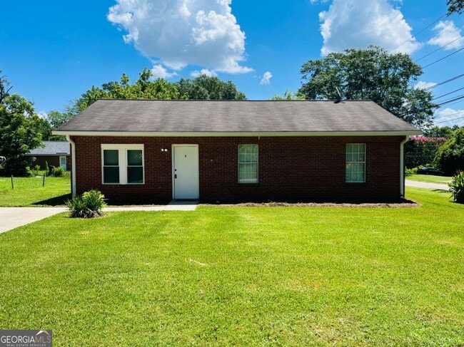property at 2 N Annie St