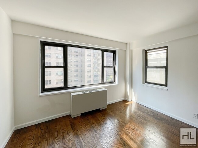 EAST 56 STREET, Unit 9D in New York, NY - Foto de edificio - Building Photo