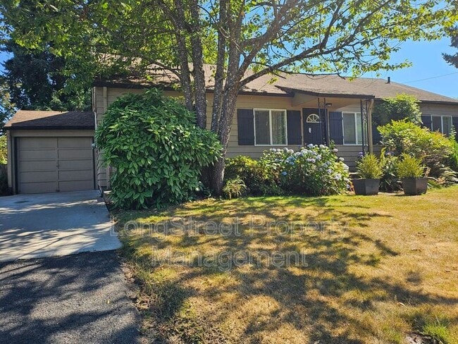 632 Lake Bay Ct in Lake Oswego, OR - Foto de edificio - Building Photo
