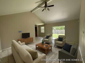 12515 Gotham Dr in Houston, TX - Building Photo - Building Photo