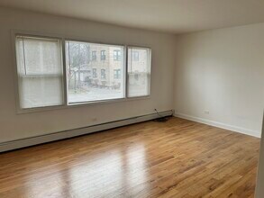 7121 W 110th St in Worth, IL - Building Photo - Building Photo