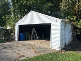 1332 E 351st St in Eastlake, OH - Building Photo - Building Photo