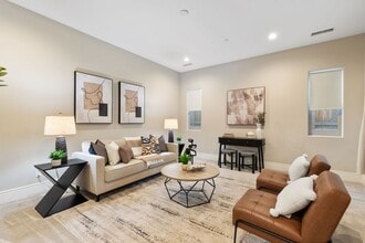 850 Overstone Ave in Madera, CA - Building Photo - Building Photo