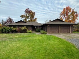 21635 SW Elwert Rd in Sherwood, OR - Building Photo