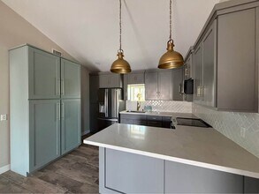 233 S Iowa St in San Juan, TX - Building Photo - Building Photo