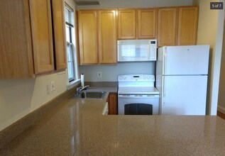 1401 Columbia Rd NW, Unit #210 in Washington, DC - Building Photo - Building Photo