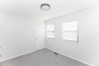 1858 Ferrell Dr in Williamsburg, VA - Building Photo - Building Photo