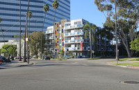 The Tides Brentwood in Los Angeles, CA - Foto de edificio - Building Photo