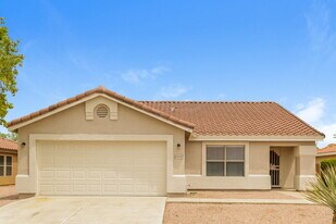 10606 E Bramble Ave in Mesa, AZ - Building Photo