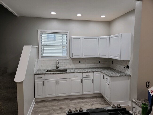 412 S Gardiner Ave in Rockford, IL - Building Photo - Building Photo