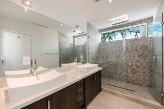 2910 Virginia St in Miami, FL - Building Photo - Building Photo
