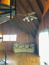 3225 Lake Rd Cir in Gainesville, GA - Foto de edificio - Building Photo