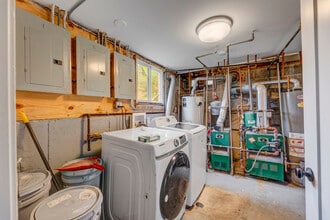 5626 W 64th St in Chicago, IL - Building Photo - Building Photo