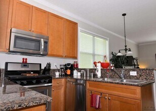 158 Berenger Walk in Royal Palm Beach, FL - Building Photo - Building Photo