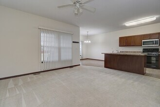 23055 Ironwood Dr in Plainfield, IL - Building Photo - Building Photo