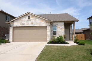 360 Purple Martin Ave in Kyle, TX - Building Photo