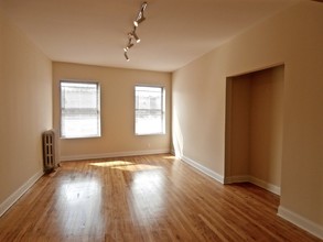 6703 N Clark St, Unit 2N in Chicago, IL - Building Photo - Building Photo