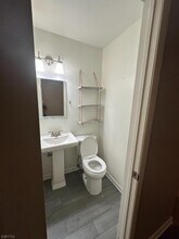 608 Robin Rd in Hillsborough Township, NJ - Building Photo - Building Photo