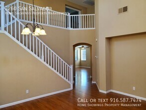 3260 San Salvador St in West Sacramento, CA - Building Photo - Building Photo