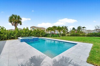 12289 Waterstone Cir in Palm Beach Gardens, FL - Building Photo - Building Photo