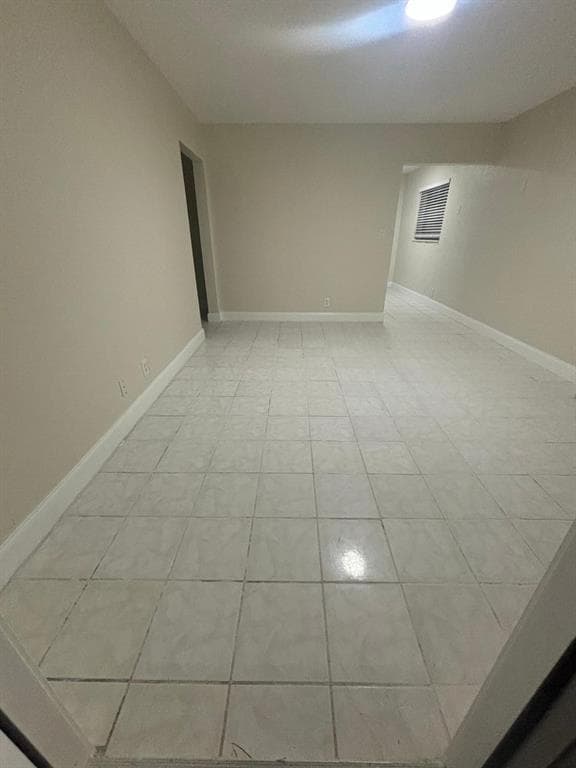 7371 NW 37th St, Unit 4 in Hollywood, FL - Building Photo - Building Photo