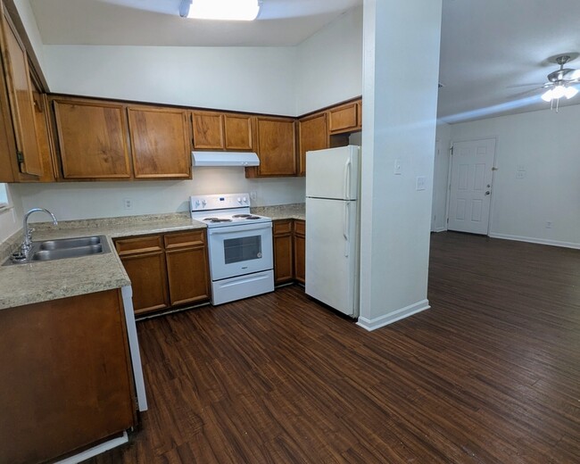 property at 751 Livingston Ct