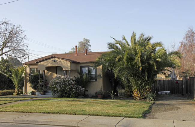 19233 Standish Ave in Hayward, CA - Building Photo - Building Photo