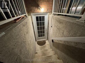 731 Bennett Blvd in Milton, ON - Building Photo - Building Photo