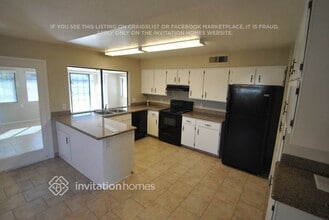 945 W Gemini Dr in Tempe, AZ - Foto de edificio - Building Photo